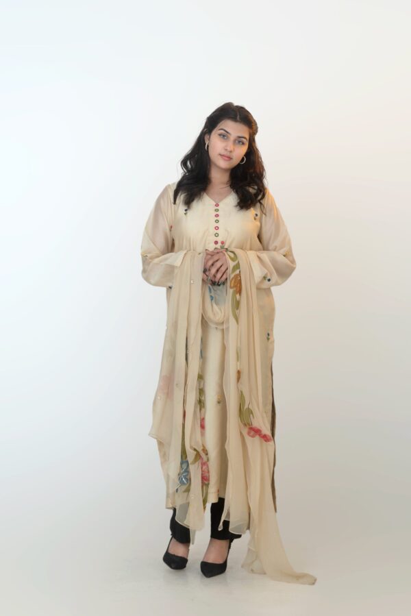 Elegant Beige Three-Piece Ensemble with Dupatta - Image 5